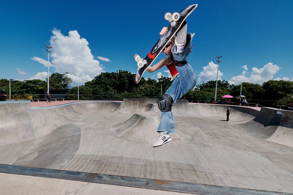 RED BULL IN FLORIANOPOLIS: INTERVIEW WITH LOLA TAMBLING