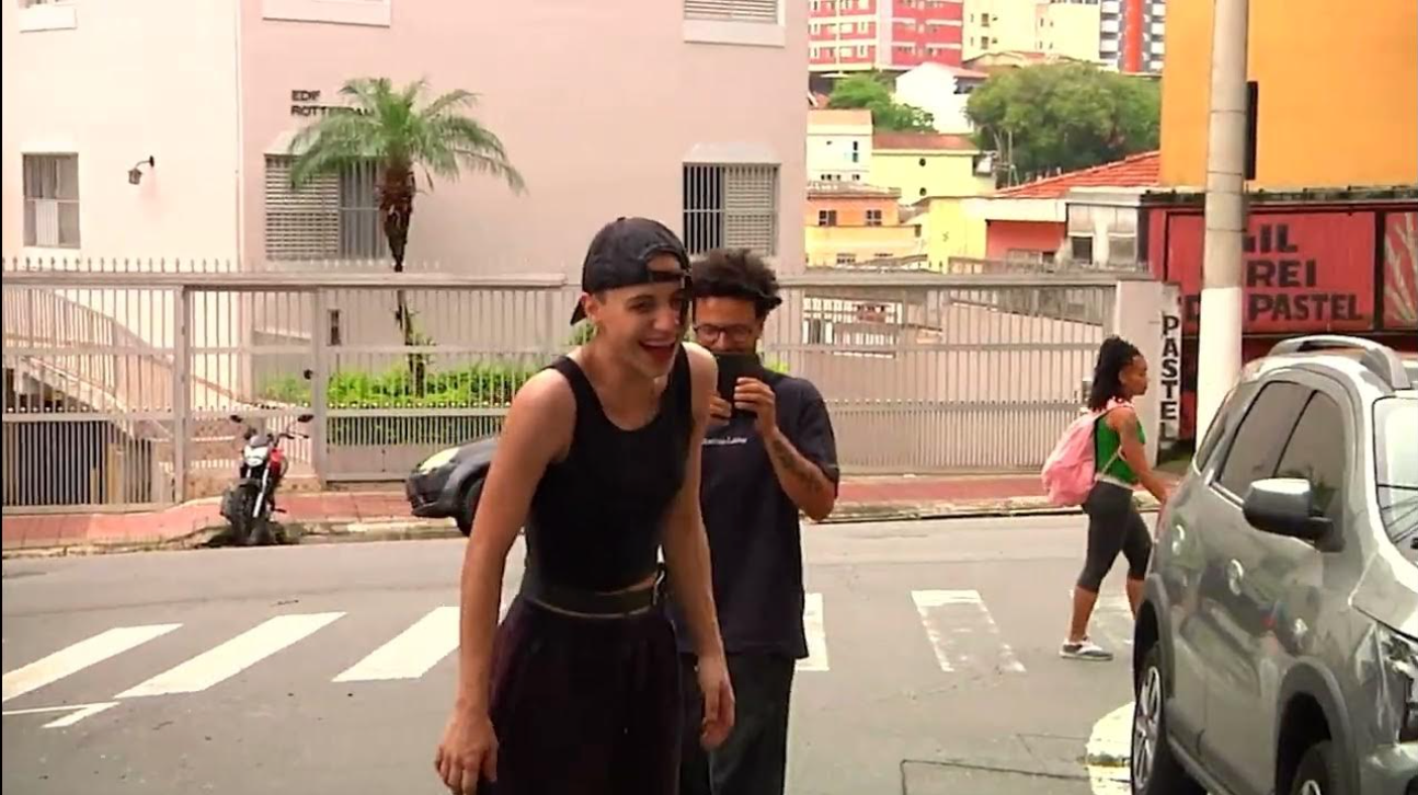 VITÓRIA BORTOLO: DISREGULATED