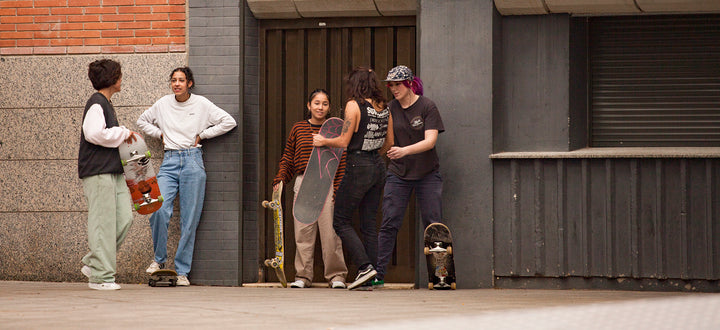 DOLORES X SKATE AGORA: POR AMOR