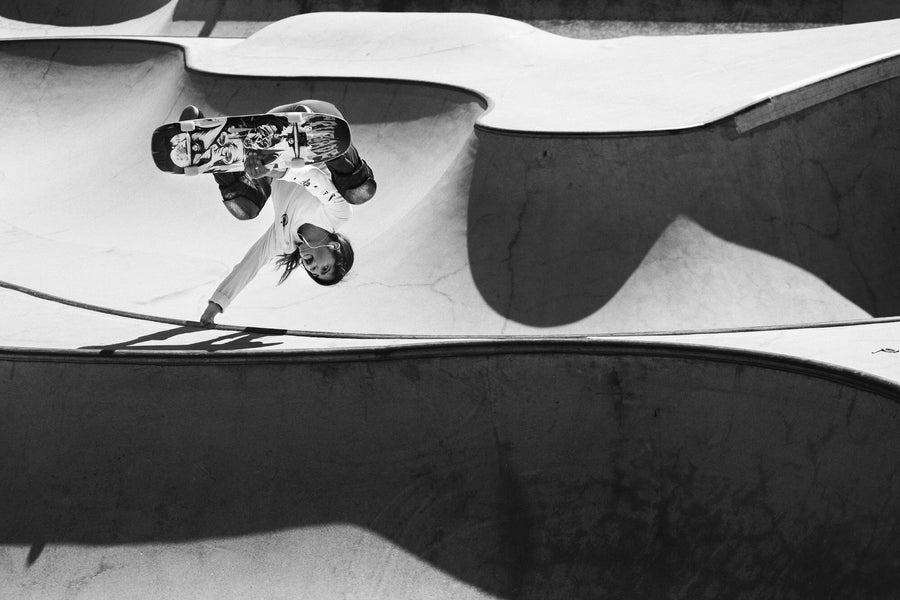 Paola Flores - Invert